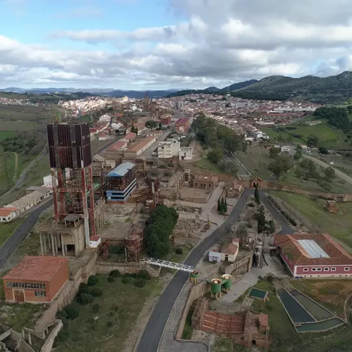 Almadén. Cerco de buitrones. Vista aérea (M. González Nieto)