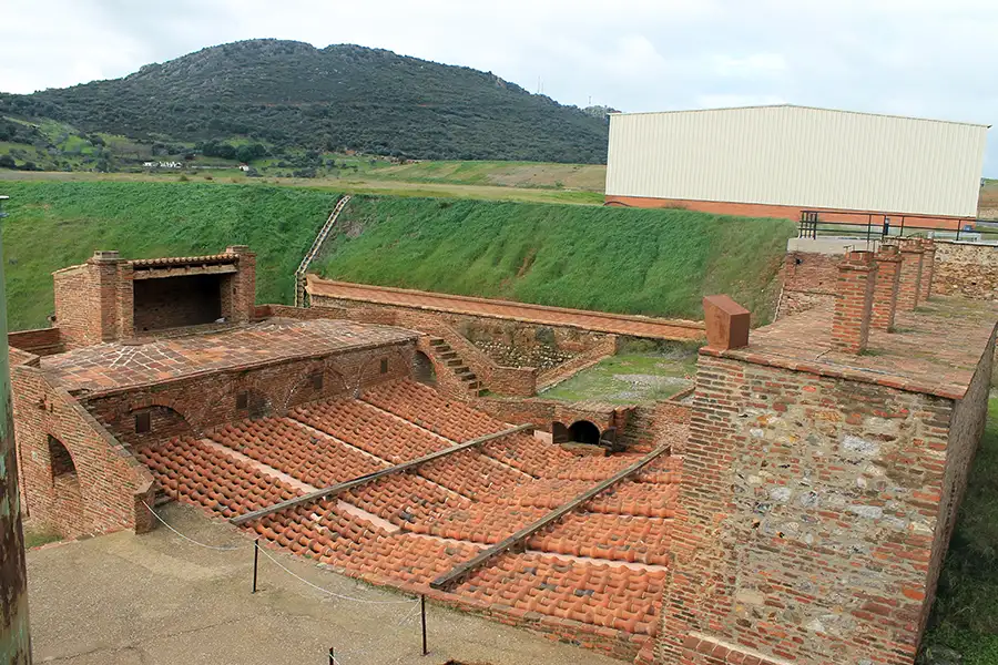 Almadén. Horno de aludeles (L. Mansilla)