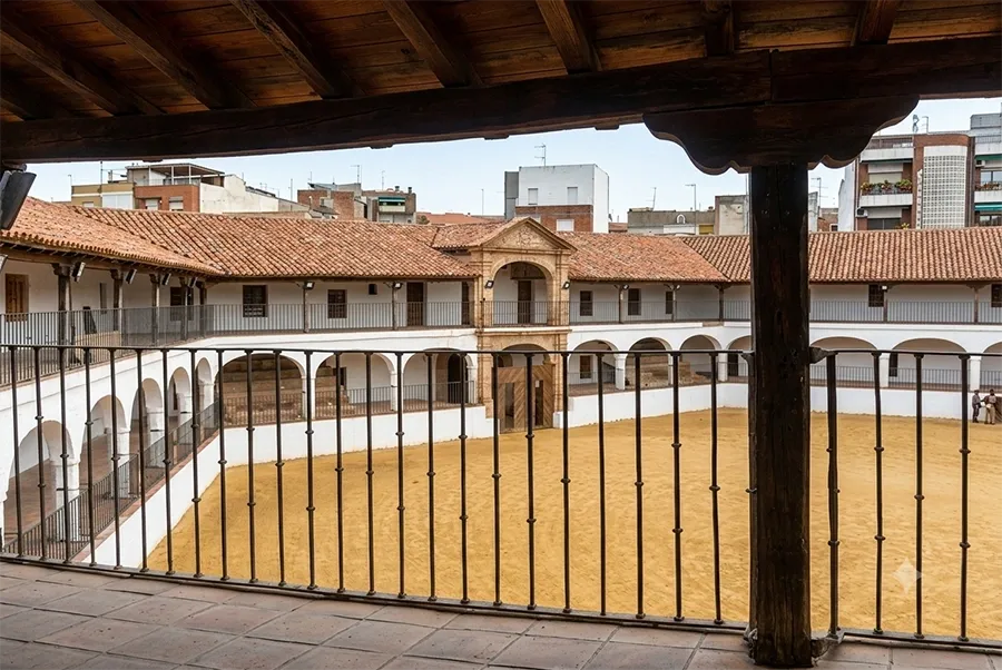 Almadén. Plaza de toros
