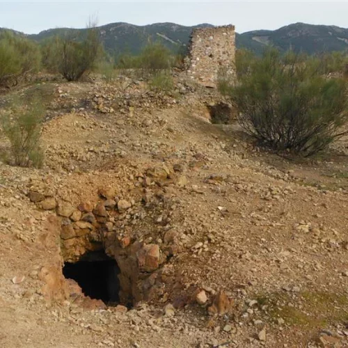 El Burcio. Labor sobre el filón (S. Lorenzo Álvarez).webp